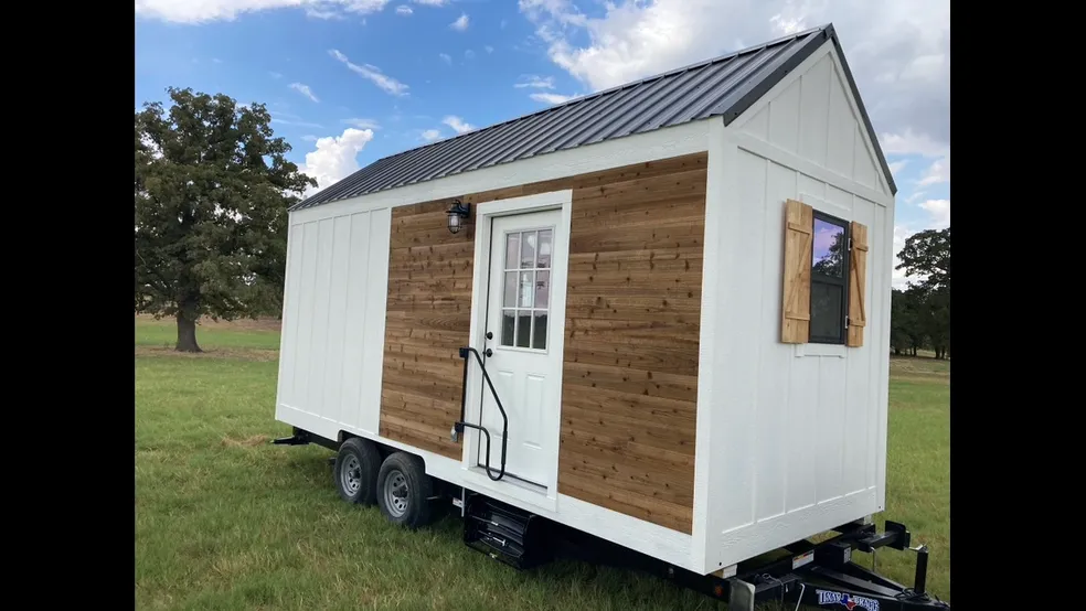 Lonestar Tiny Homes 01