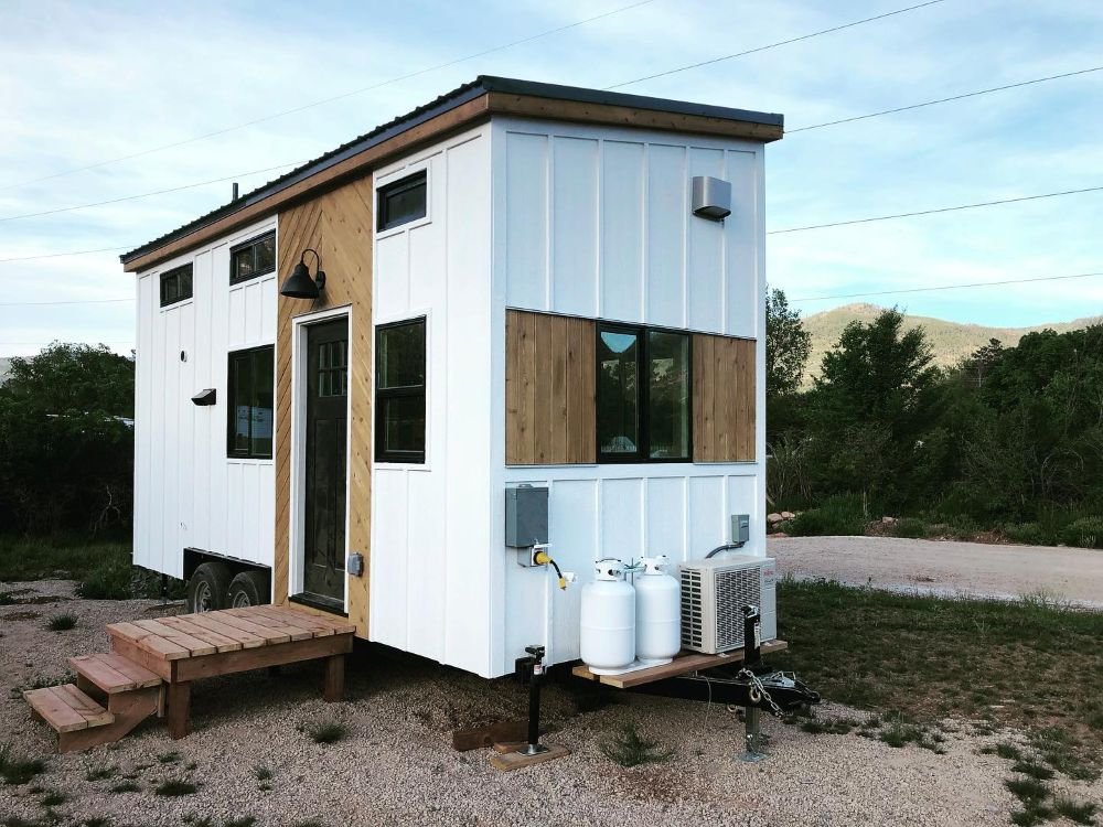 Rocky Mountain Tiny Houses 01sm